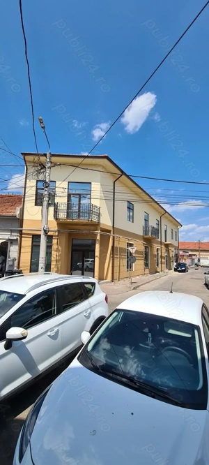 Inchiriez spatiu comercial Lugoj, zona centrala - imagine 3 Inchiriez spatiu comercial Lugoj, zona centrala - imagine 3