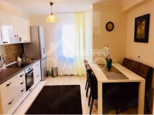 Inchiriez partament cu 3 camere in zona scolii nr.  18 - imagine 2