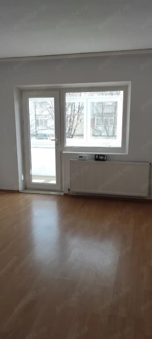 Apartament 3 camere, decomandat, CENTRALA proprie, Nemobilat