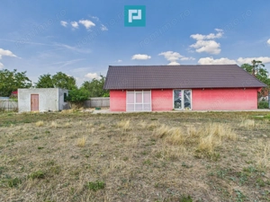 Spațiu comercial pe DN79 în Zimandu Nou