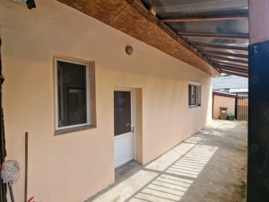 Vand apartament la casa cu  1 camera in curte comuna pe str. cuza voda - imagine 6