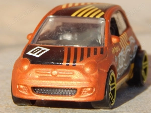 Macheta masina sport raliu FIAT 500 sc 1:64 Hot Wheels 2013 - imagine 2