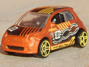 Macheta masina sport raliu FIAT 500 sc 1:64 Hot Wheels 2013