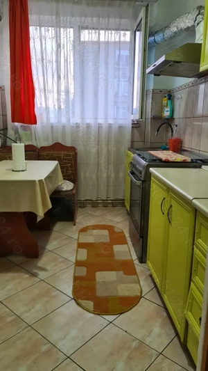 Vând apartament cu doua camere - imagine 5