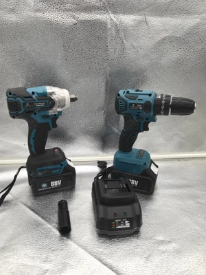 Set scule Supamaster, 88V, cu acumulatori si accesorii   549 lei