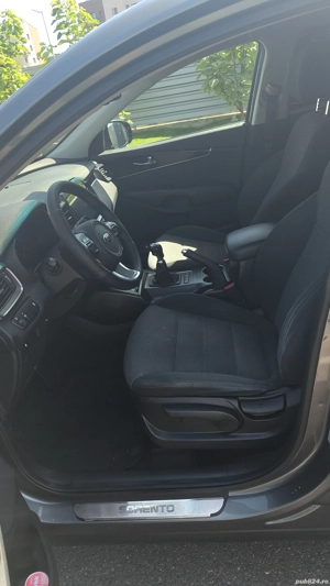 Kia Sorento - imagine 9