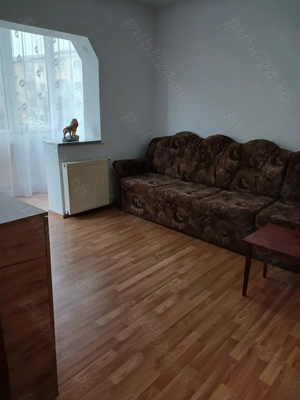 Pe str.Bogdan Voda,inchiriez apartament cu 3 camere decomandat, etaj2 cu 2 bai, mobilat si utilat - imagine 3