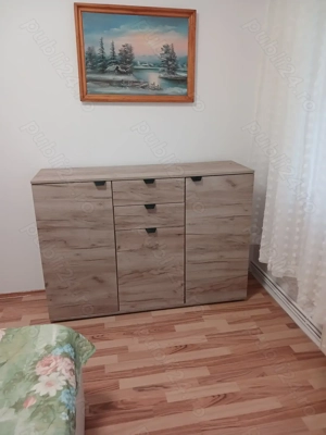 Pe str.Bogdan Voda,inchiriez apartament cu 3 camere decomandat, etaj2 cu 2 bai, mobilat si utilat - imagine 2