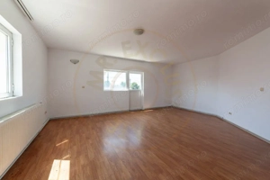 Casa cu 9 camere, pretabila business - Stefanesti, Drumul Morii! - imagine 19