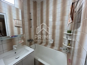 Apartament 3 camere de închiriat , 70 mp , Zona Cetate  - imagine 16