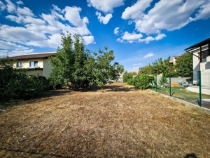 Teren-Dumbravita str. Lalelelor. zona centrala....super locatie ! Direct proprietar!