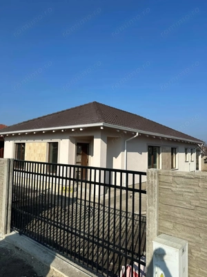 Individuala Parter Sanmihaiu Roman,4 Camere,2 Bai,Proiect Modern,Curte Amenajata - imagine 2