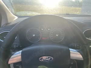 Vând Ford Focus Ghia 1.6TDCI 109CP - imagine 4