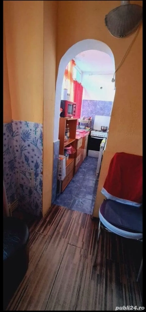 vand aparatament cu 2 camere  - imagine 3