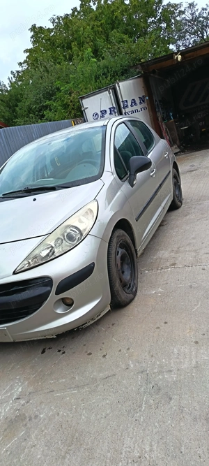 Dezmembrez Peugeot 207