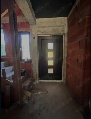 Casa la rosu de vanzare - Bujac