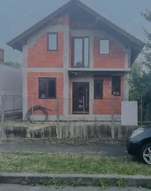 Casa la rosu de vanzare - Bujac - imagine 2 Casa la rosu de vanzare - Bujac - imagine 2