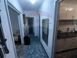 Vanzare ap 3 camere 2 bai etaj 1 complet decomandat  zona Miorita