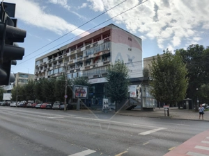 Spațiu comercial de 346 mp, de vânzare, ultra central, zona McDonald