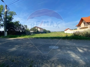 Teren de vânzare în  Prejmer de 3,600 mp ,  intravilan cu utilități - imagine 3