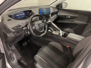 Peugeot 5008 - imagine 5