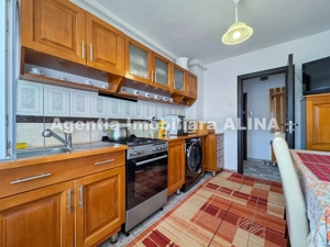  Apartament 2 camere in Deva, Bld. Decebal, 49 mp, decomandat, etaj 5, mobilat si utilat... - imagine 3