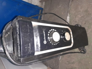 Vând radiator electric 