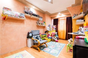 Apartament spatios cu 4 camere si 2 bai -  in zona linistita -  aproape de Piata Decebal - imagine 5