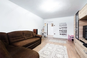 Apartament spatios cu 4 camere si 2 bai -  in zona linistita -  aproape de Piata Decebal