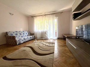 Apartament cu 4 camere, centrala proprie, etaj 2, zona Girocului - imagine 2 Apartament cu 4 camere, centrala proprie, etaj 2, zona Girocului - imagine 2