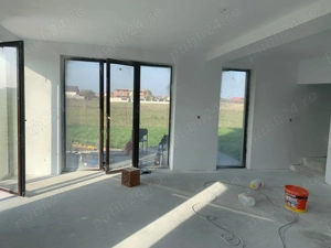 Vând casă în Remetea Mare județul Timiș 15,20 km de Timișoara  - imagine 3 Vând casă în Remetea Mare județul Timiș 15,20 km de Timișoara  - imagine 3