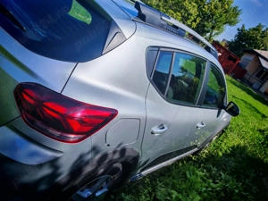 Vând Dacia Sandero Stepway an 2021  - imagine 2