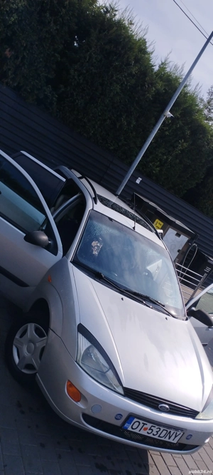 vând sau schimb Ford focus break