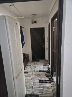 Persoană fizică închiriez apartament cu o cameră