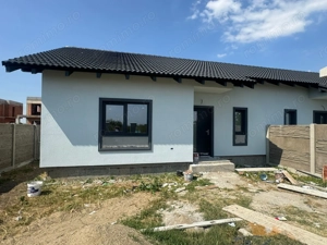 Duplex pe parter   3 CAMERE  2 bai   109.000