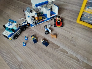 LEGO City 60139 - Mobile Command Center