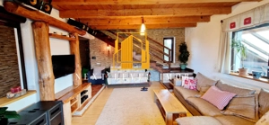 Casă de vis în inima Pădurii Trivale – tradiție, eleganță și natură pură - imagine 14