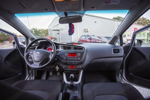 Kia Ceed an 2016 , benzina, foarte spatioasa si silentioasa ,72 000km - imagine 5
