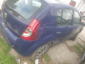 Dezmembrez Dacia Sandero  - imagine 6