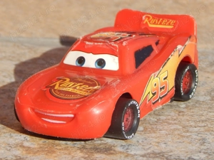 Jucarie masinuta Lightning McQueen serial Cars plastic 7 cm uzata