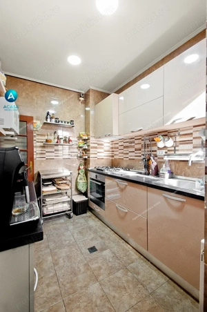 Casa situata in zona centrala cu arhitectura Art Deco - imagine 21