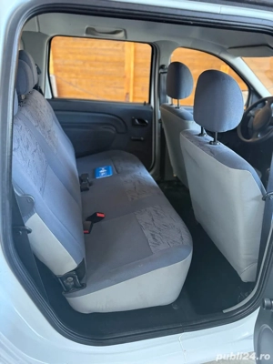 Dacia LoganMcv-recent adusa -74800km-an2009 - imagine 4 Dacia LoganMcv-recent adusa -74800km-an2009 - imagine 4
