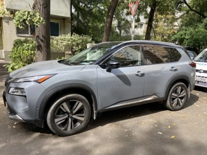 2022 Nissan Platinum