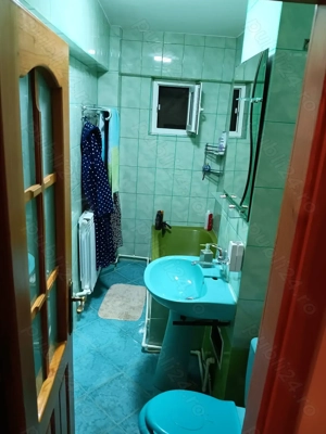 Închiriez camera de apartament.in str.Tudor Vladimirescu - imagine 5 Închiriez camera de apartament.in str.Tudor Vladimirescu - imagine 5