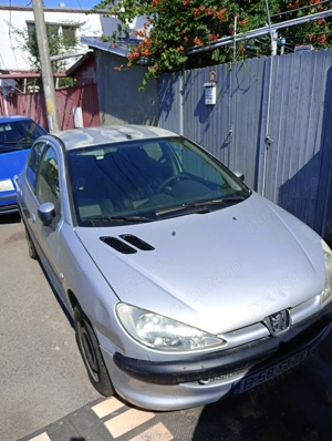 Vând masina Peugeot 206 , 1.4 benzina, an fab 2004. Se vinde întreaga  - imagine 4