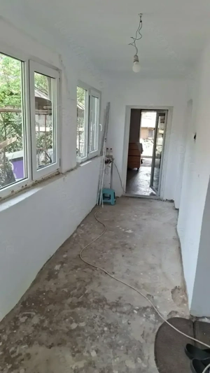 Casă de vanzare  in comuna Potlogi . - imagine 3