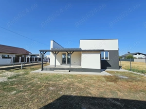 Casa noua de vanzare, 3 camere, 400mp curte, 15 min de Bucuresti
