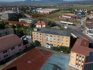 Apartament spatios cu 2 camere de vânzare