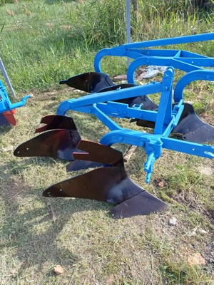 plug cu 2 brezde dupa tractor de la 40 cp in sus 