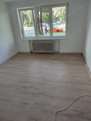 Vând apartament cu trei camere semidecomandate parter Terezian 62mp  - imagine 3